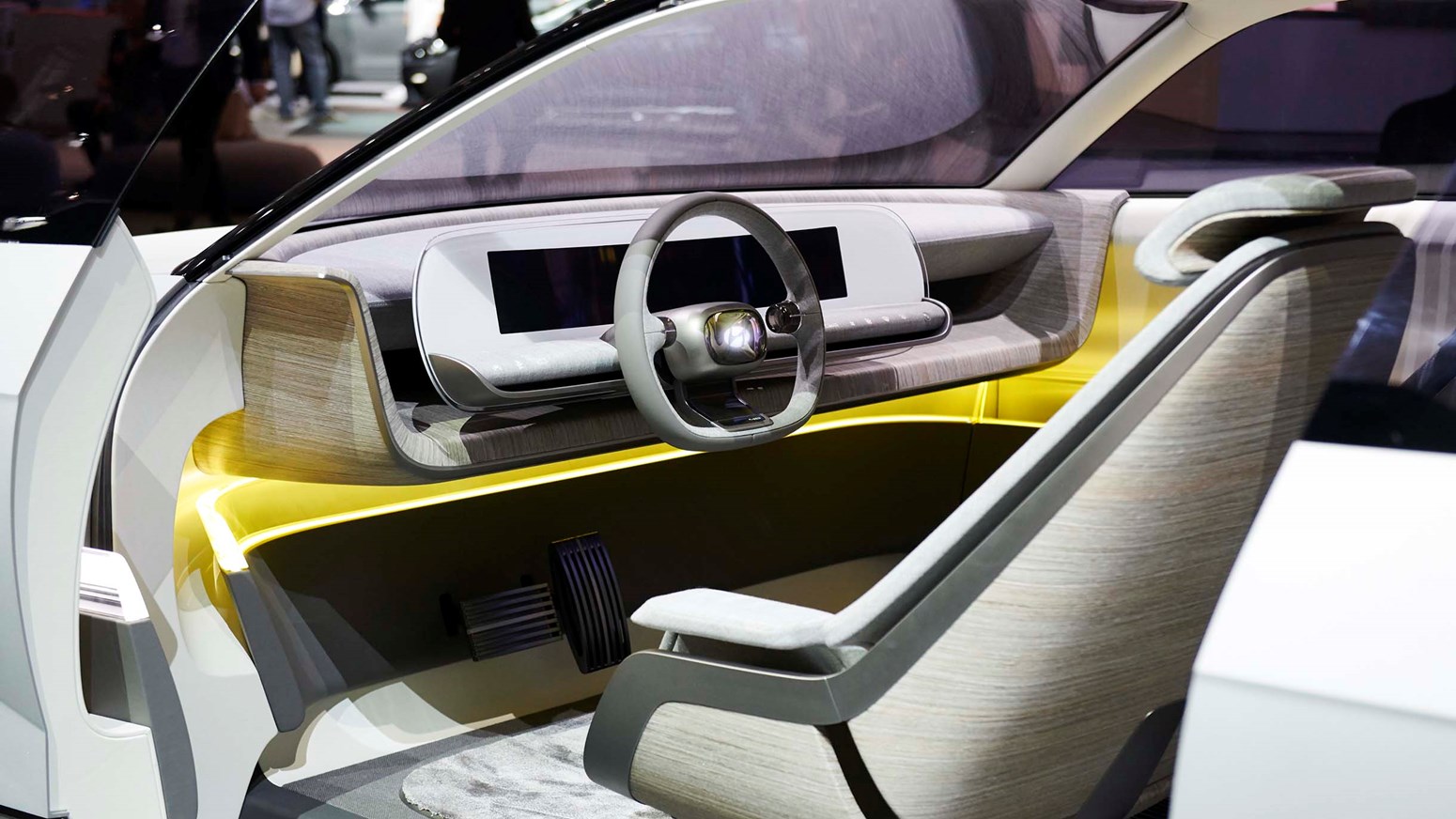 Hyundai Concept 45 rummelig og lys kabine