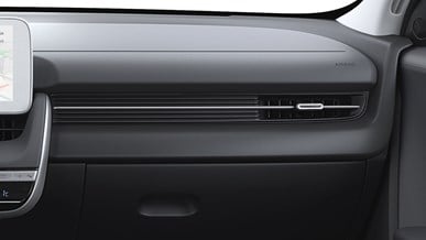 Hyundai IONIQ 5 instrumentbord i interiørfarven Obsidian Black