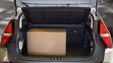 Papkasse i bagagerummet på Hyundai BAYON