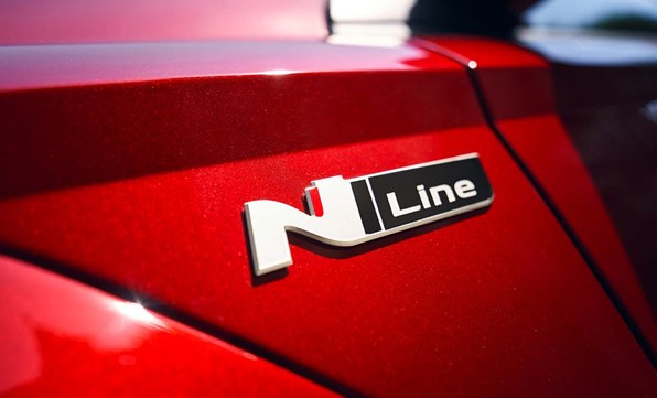 N Line-emblem