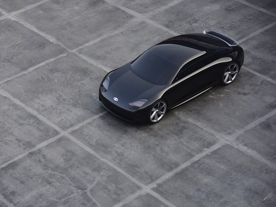 Hyundai Prophecy konceptbil på parkeringsplads