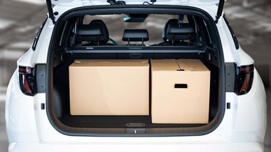 Hyundai TUCSON bagagerum pakket med 2 flyttekasser